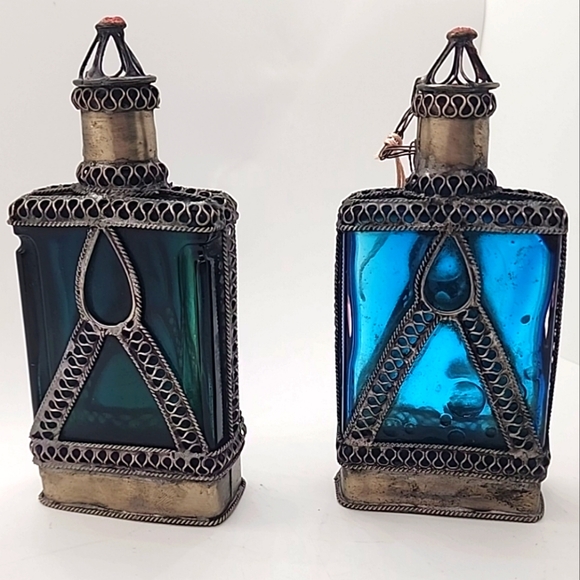 Vintage pair of Moroccan Perfume Bottles Cobalt Blue & green Glass Silver Plated - Picture 1 of 16